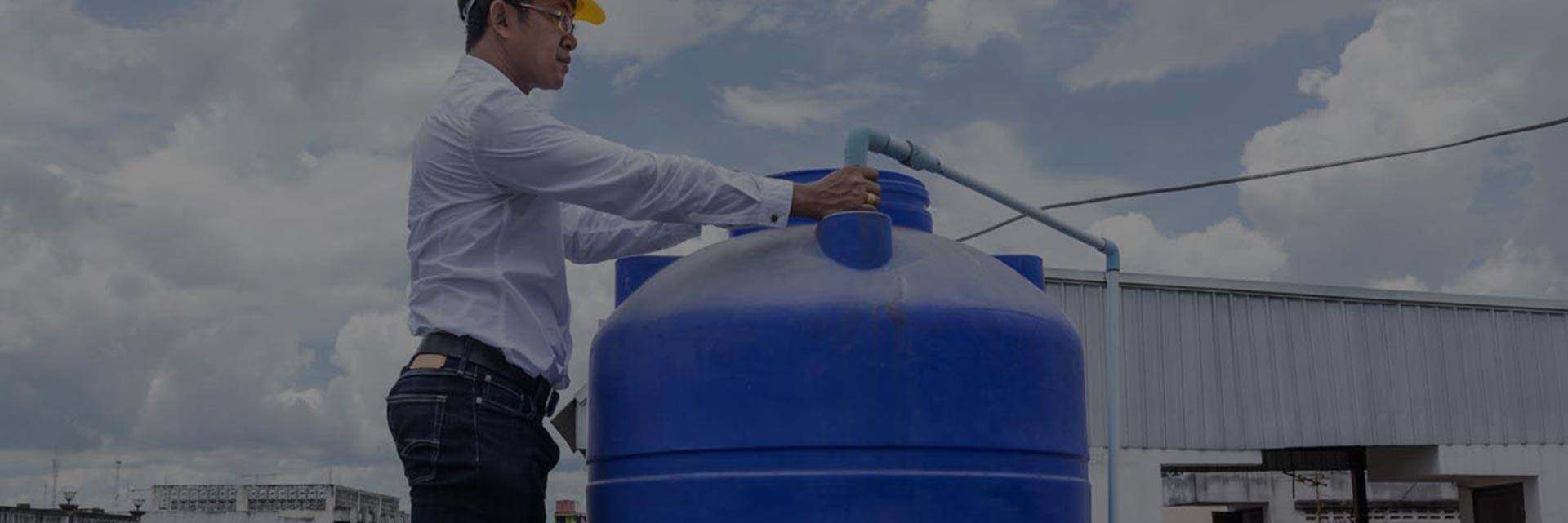 Best water tank cleaning dubai